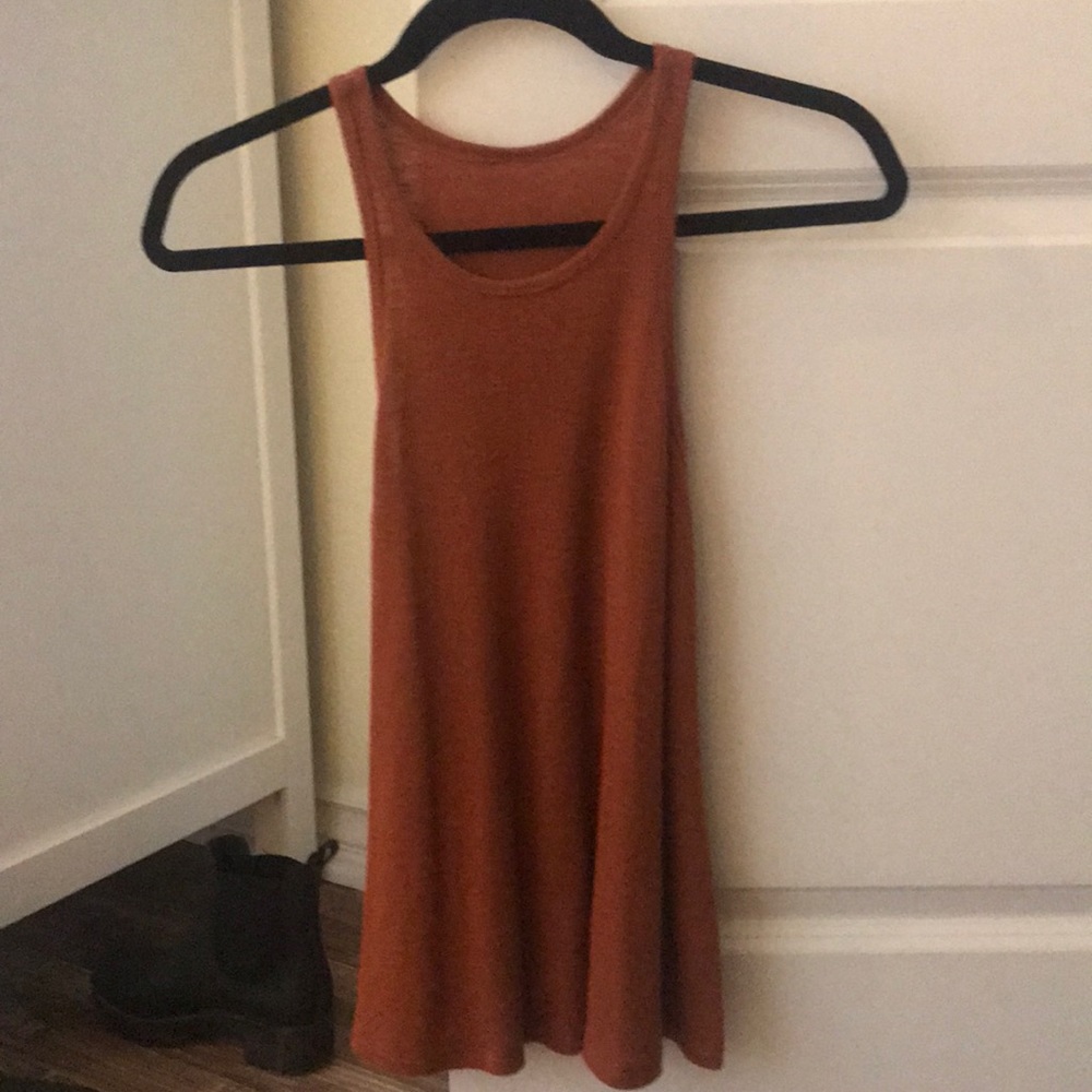 Flowy tank